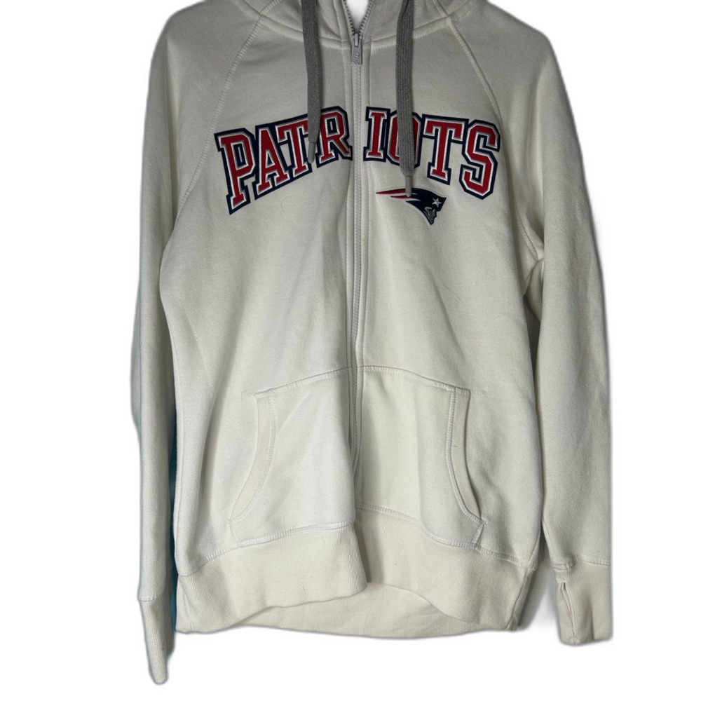 Antigua New England Patriots Women's Full-Zip Hoodie Size M White